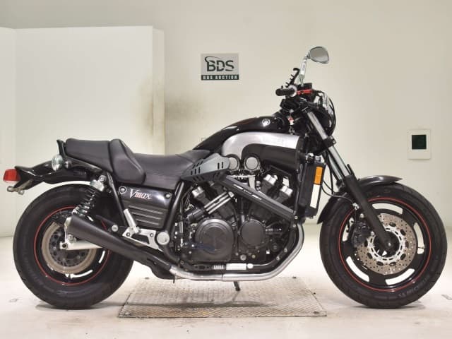 Yamaha V-MAX