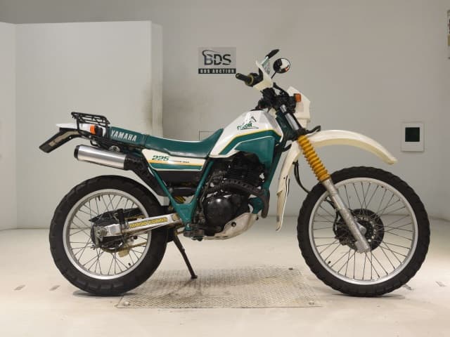 Yamaha SEROW225-1