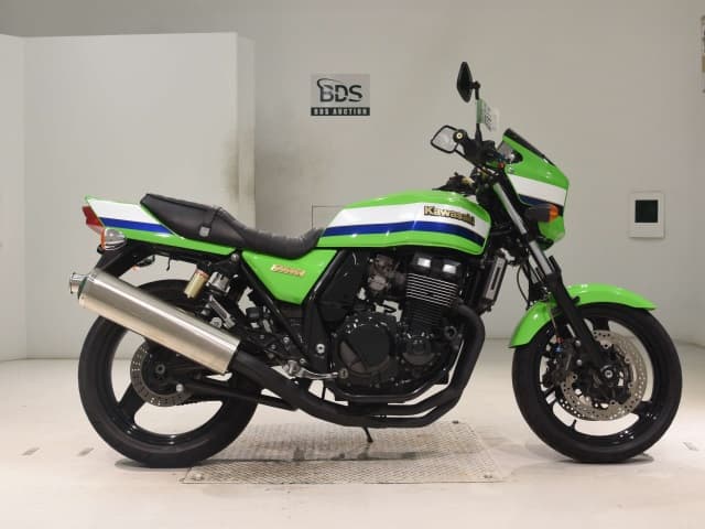 Kawasaki ZRX400