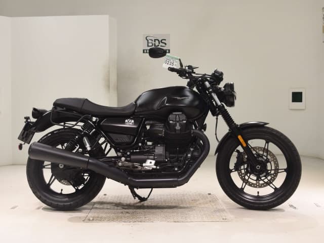Imported MOTO GUZZI V7ｽﾄ-ﾝ