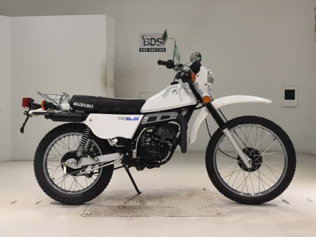 Suzuki TS185