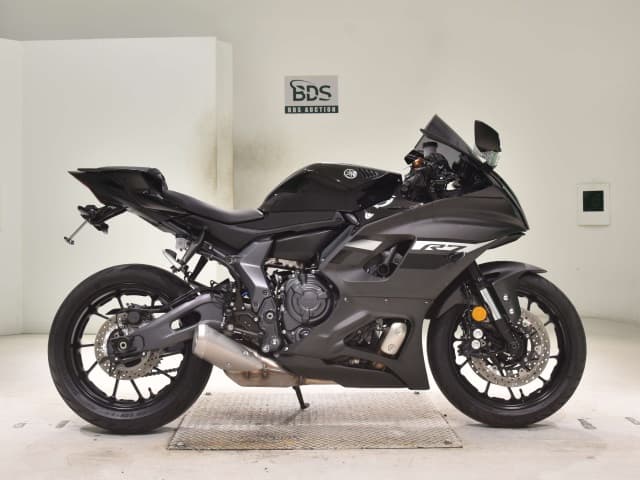 Yamaha YZF-R7-2
