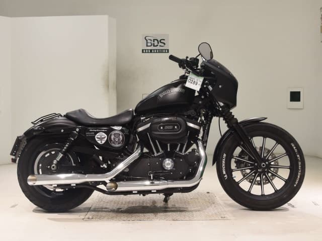 Imported HD. XL883N