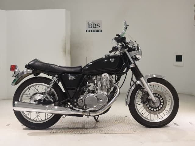 Yamaha SR400-4