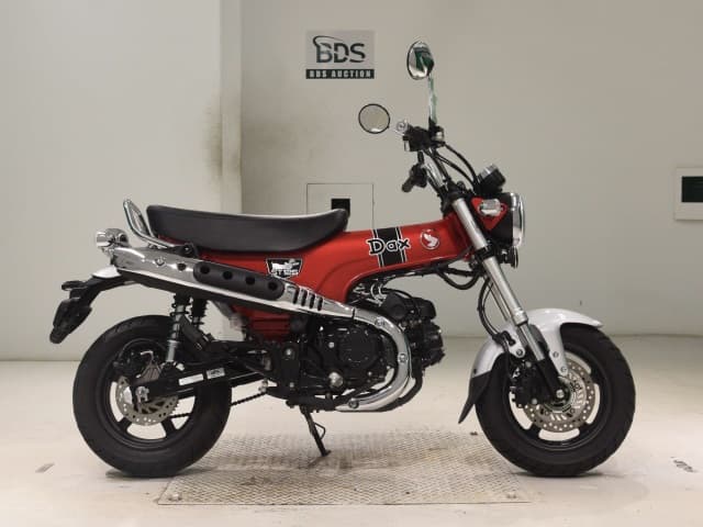 Honda DAX125