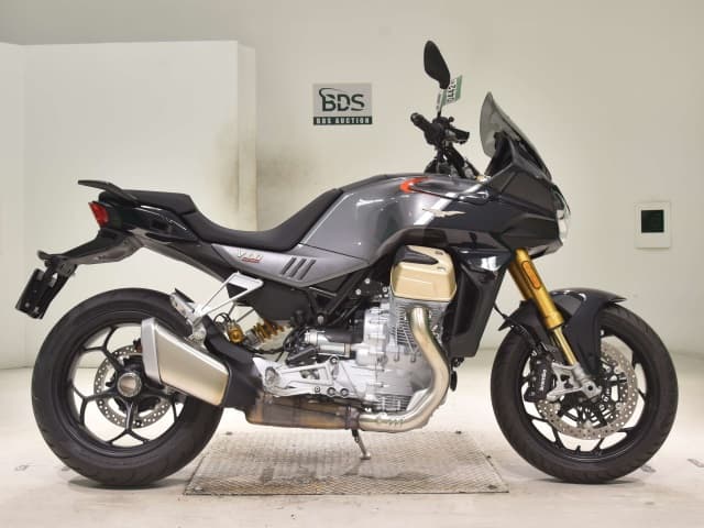 Imported MOTO GUZZI V100ﾏﾝﾃﾞｯﾛS