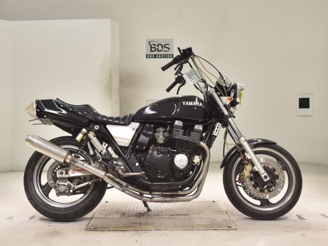Yamaha XJR400R