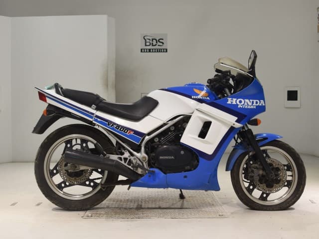 Honda VF400F INTEGRA