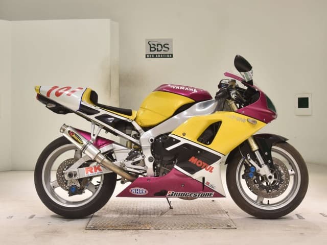 Yamaha YZF-R1