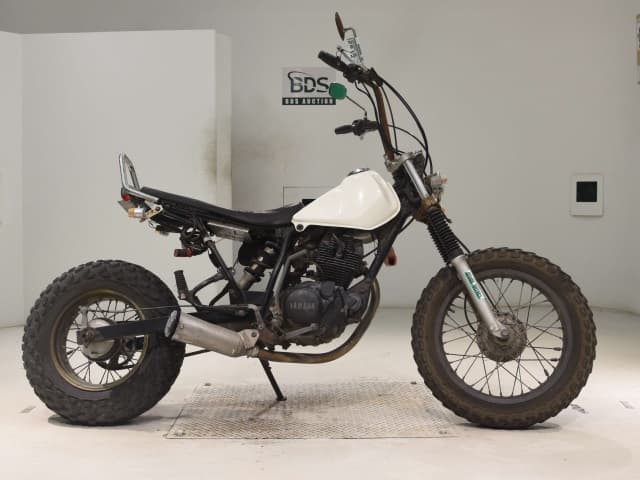 Yamaha TW200