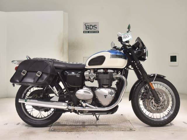 Imported TRIUMPH BONNEVILLE T120