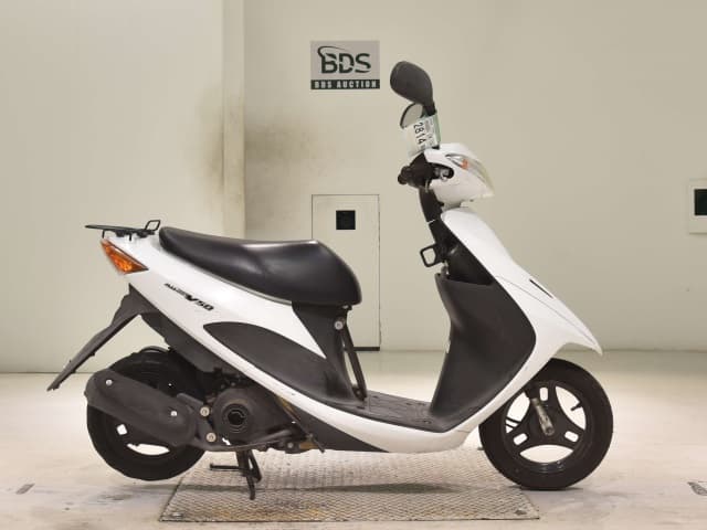 Suzuki ADDRESS V50-3