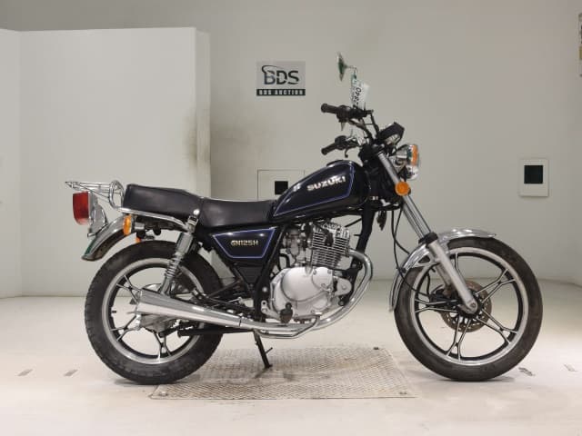 Suzuki GN125H