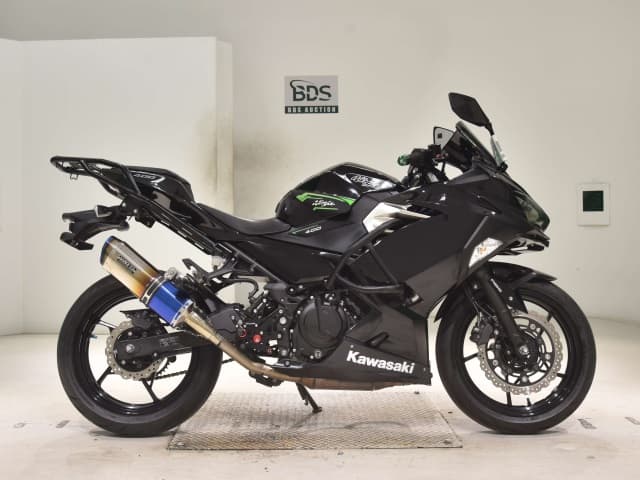 Kawasaki NINJA400-2
