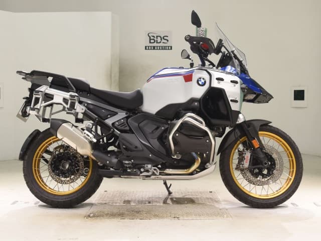 Imported BMWR1300GS ADVENTURE