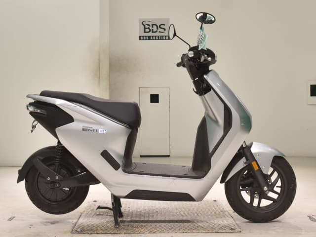 Honda EM1E: