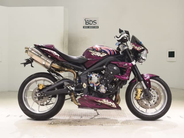 Imported TRIUMPH STREET TRIPLE R