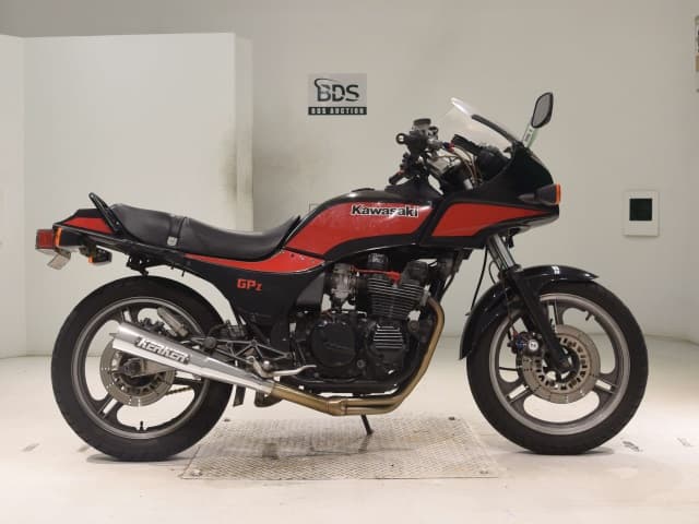 Kawasaki GPZ400