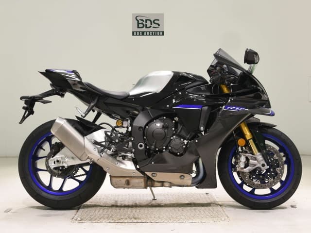 Yamaha YZF-R1M
