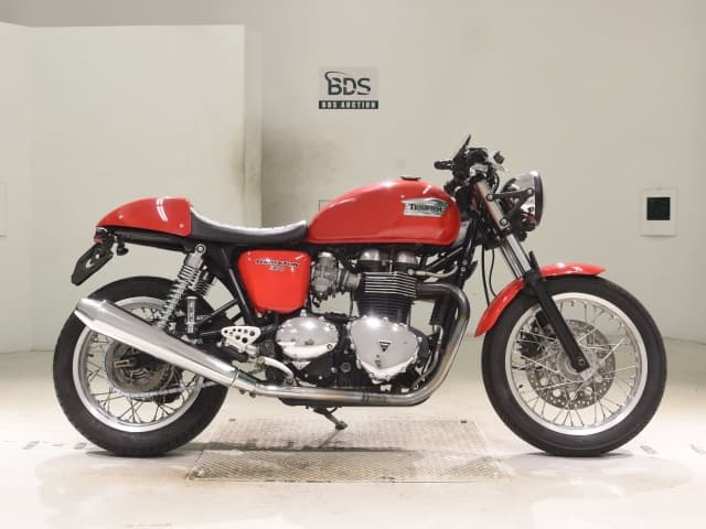 Imported TRIUMPH THRUXTON900