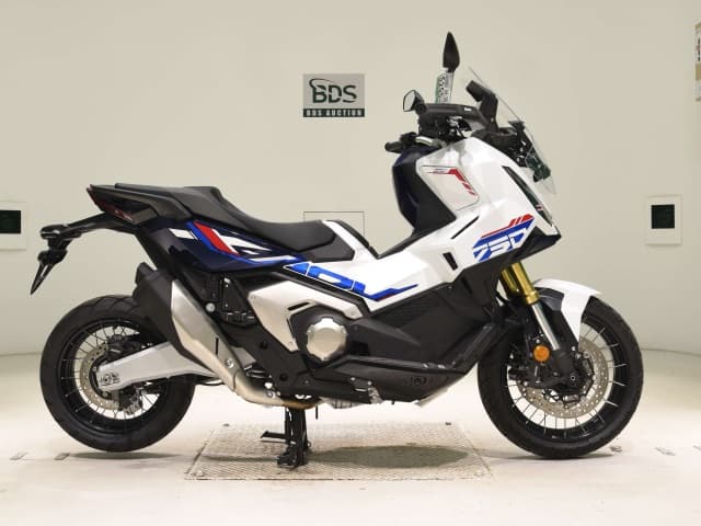 Honda X-ADV750-2