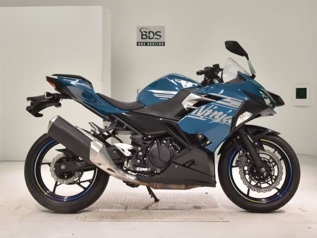 Kawasaki NINJA400-2