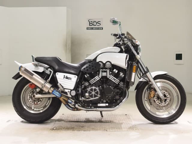 Yamaha V-MAX