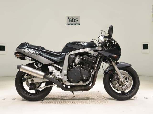 Suzuki GSX-R750-2
