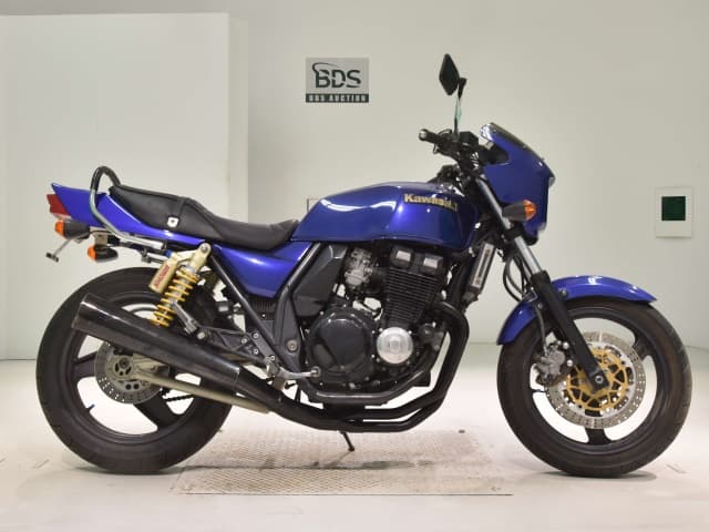 Kawasaki ZRX400