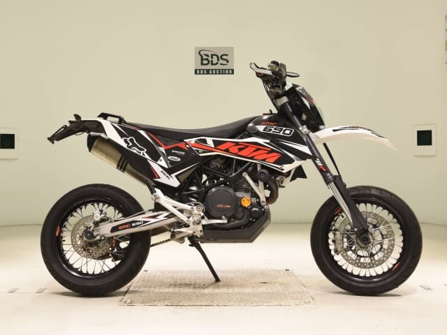 Imported KTM690SMC
