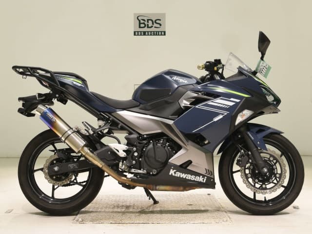 Kawasaki NINJA400-2