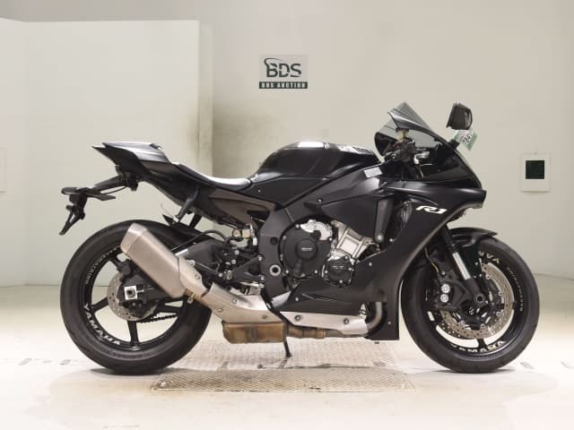 Yamaha YZF-R1S