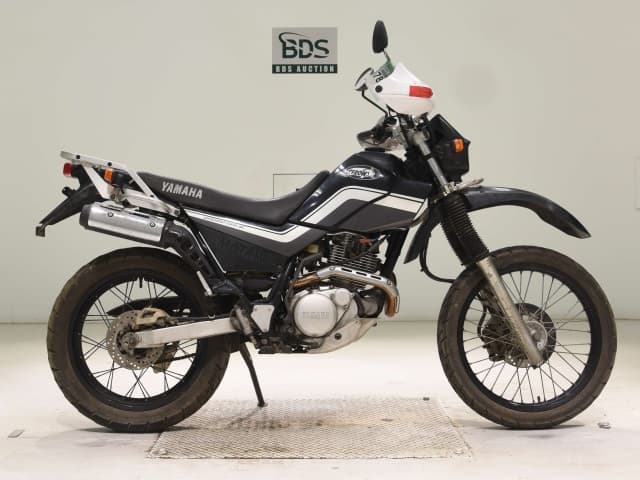 Yamaha SEROW225-3