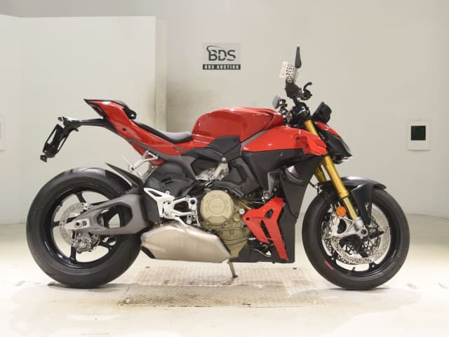 Imported DUCATI ｽﾄﾘ-ﾄ FIGHTER V4S