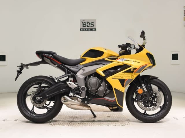 Imported TRIUMPH DAYTONA660