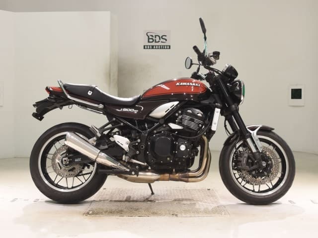 Kawasaki Z900RS