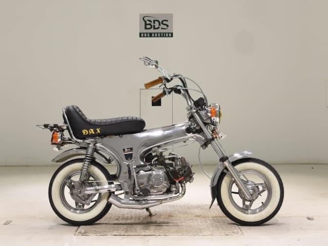 Honda DAX50