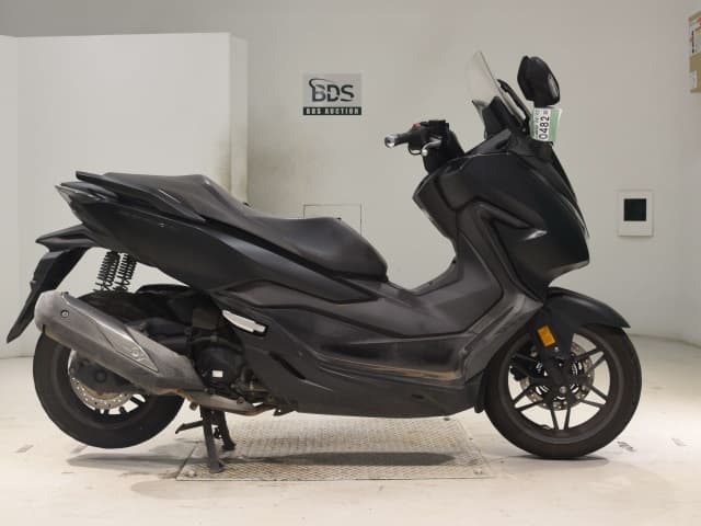 Honda FORZA-4