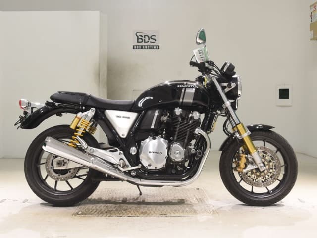 Honda CB1100RS