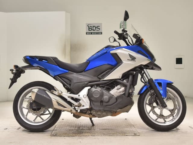 Honda NC750X-2