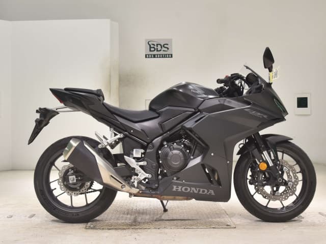 Honda CBR400R-3
