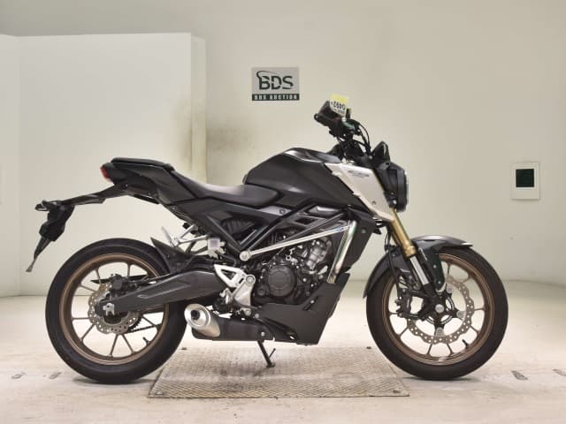 Honda CB125R-2