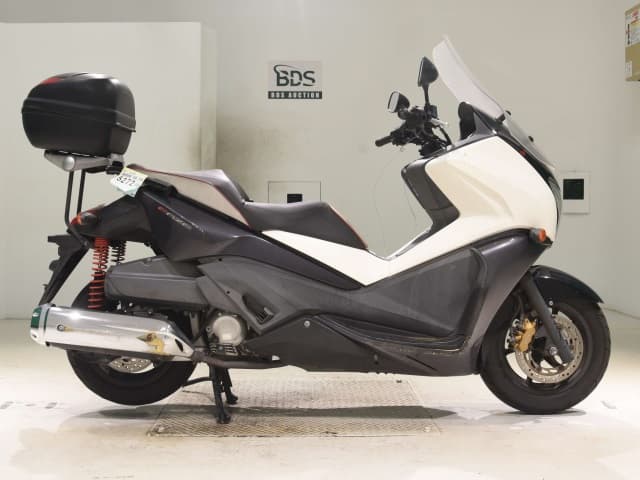Honda FAZES