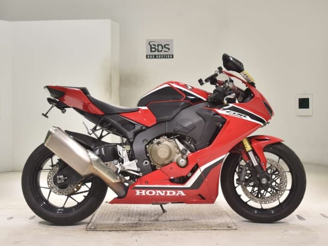 Honda CBR1000RR-3