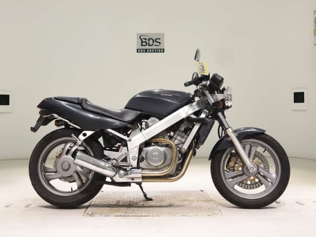 Honda BROS400-1
