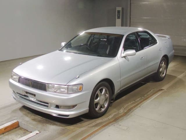 TOYOTA CRESTA
