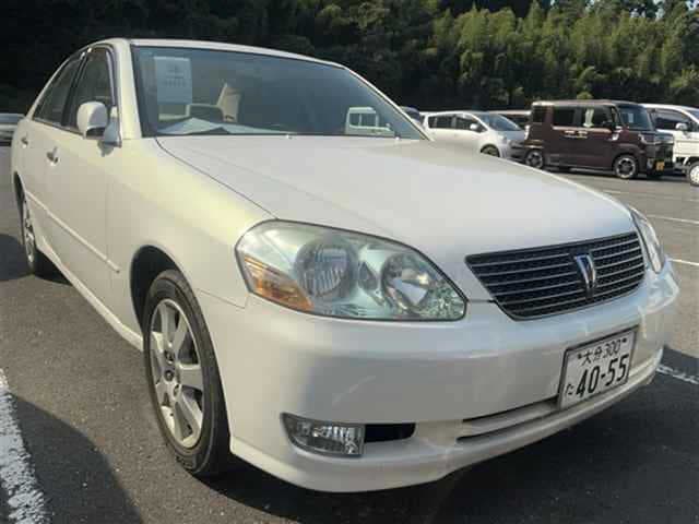 TOYOTA MARKIISEDAN