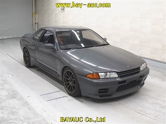 NISSAN SKYLINE