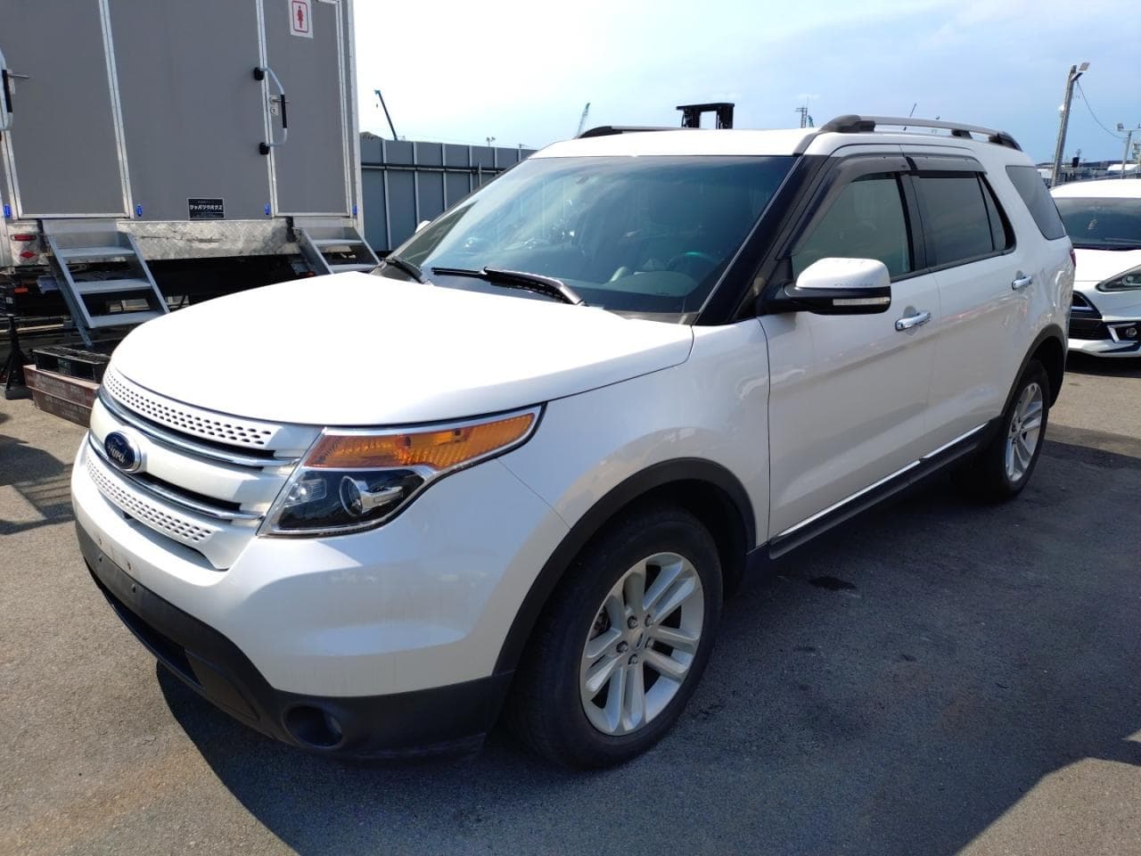 FORD EXPLORER