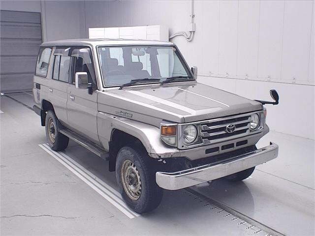 TOYOTA LANDCRUISER70